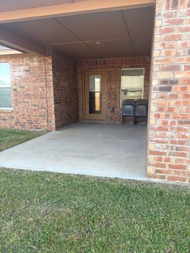 Building Photo - Great home located in Cache, OK. Mountain ...