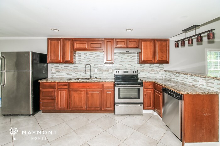 Building Photo - 1147 Hillcrest Dr SE