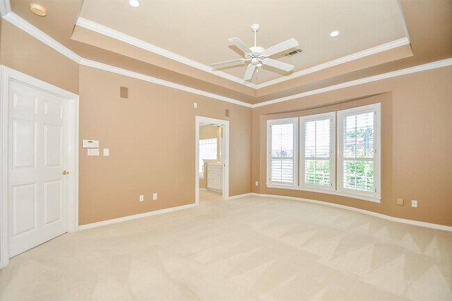 Building Photo - 2124 Nantucket Dr