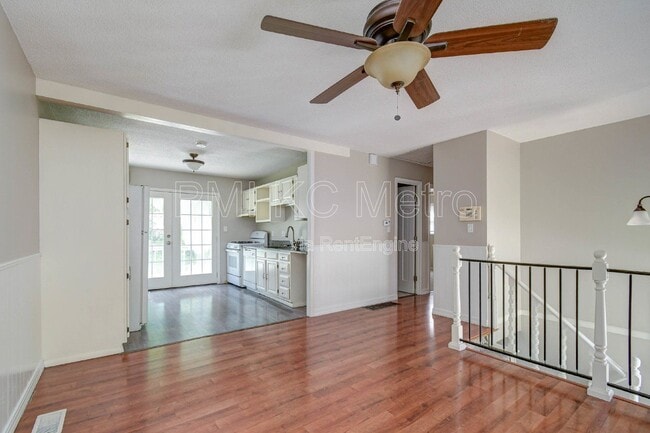 Building Photo - 18410 Shoshone Dr