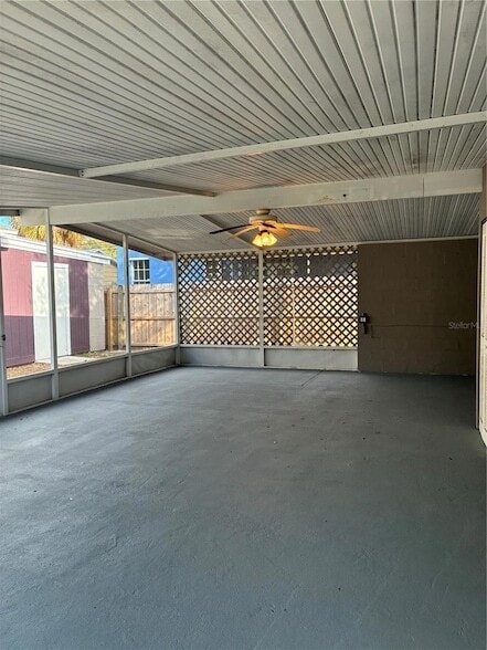 Building Photo - 6905 S Trask St