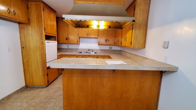 Building Photo - 6988 McQuillan Cir