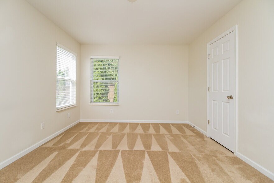 Building Photo - 2151 Erin Ln