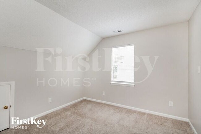 Building Photo - 1026 Weeping Willow Ln