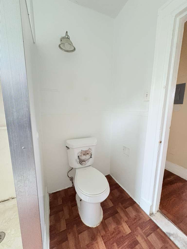 Building Photo - 703 Howard Ave