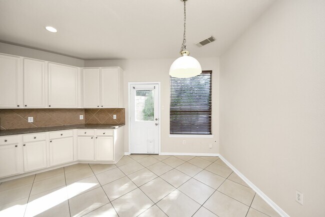 Building Photo - 17303 Quiet Grove Ln