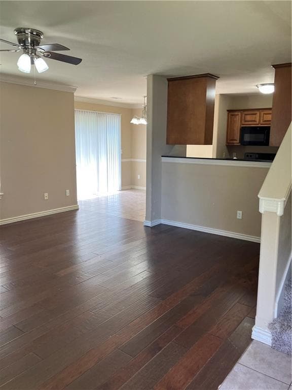 Building Photo - 892 Oakwood Ct