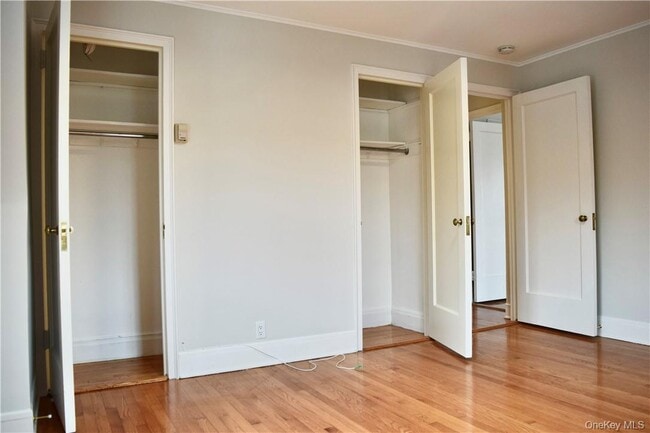 Building Photo - 22 Sagamore Rd