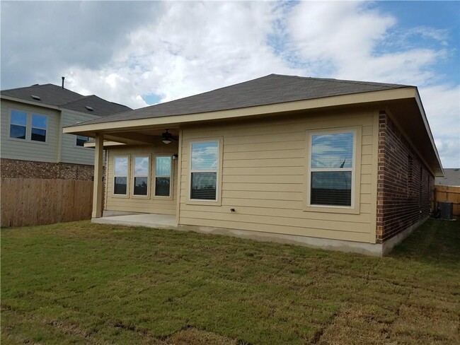Building Photo - 143 Shale Cir