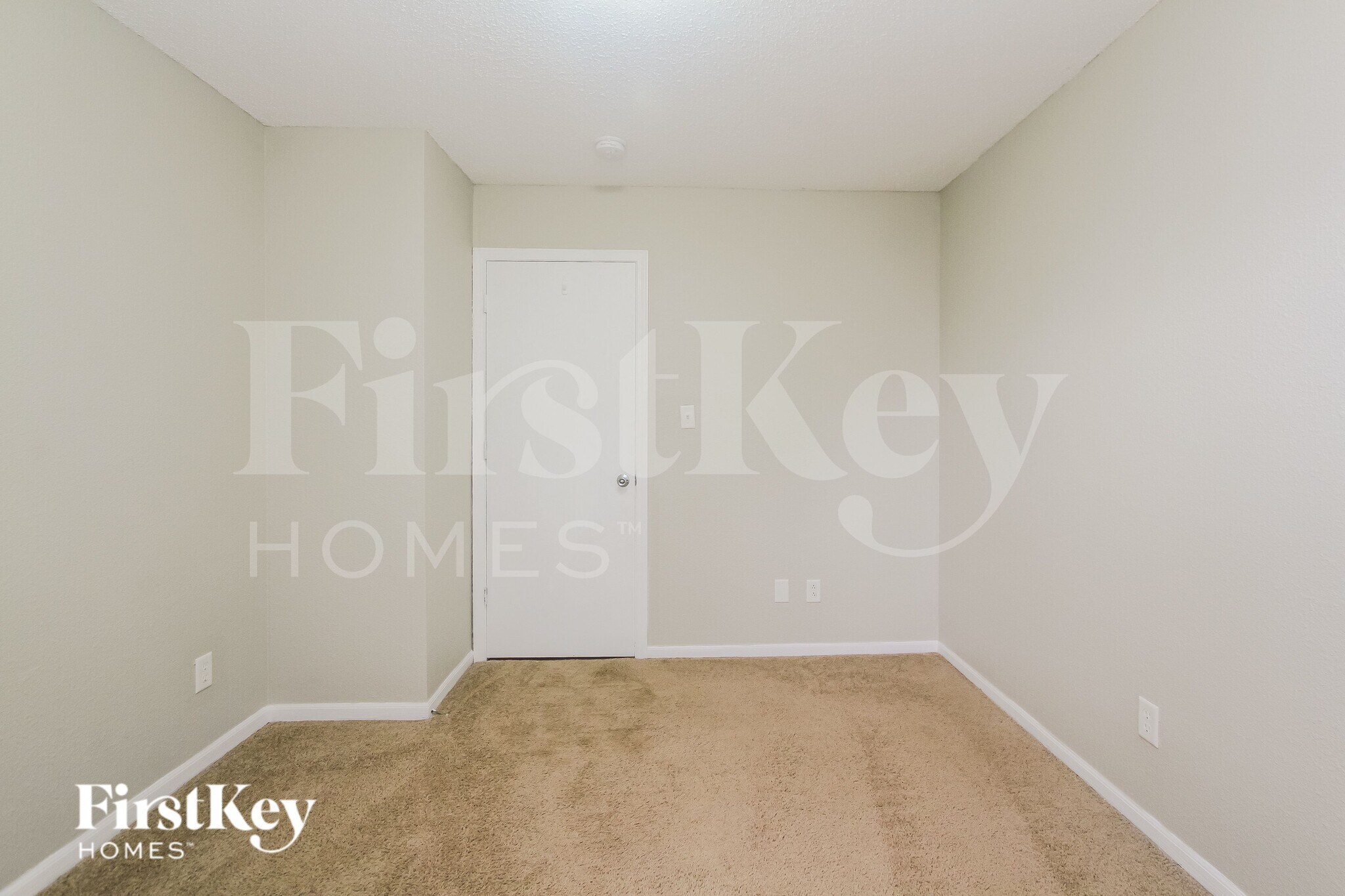 Building Photo - 4007 Magnolia Dr
