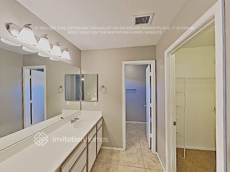 Building Photo - 56 W Ingram St