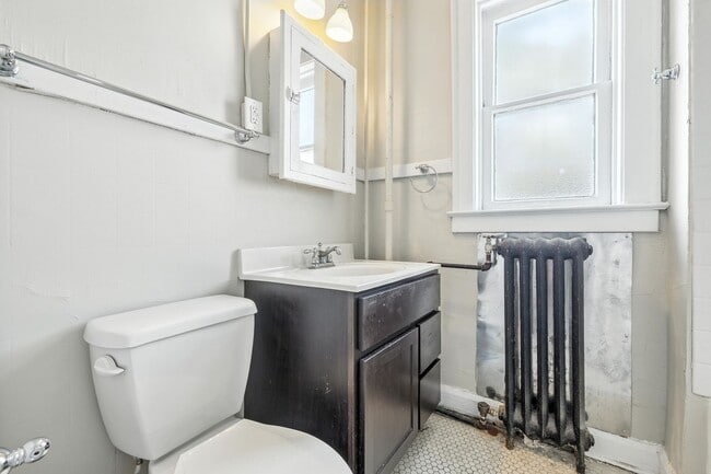 Building Photo - 111 E 16th St