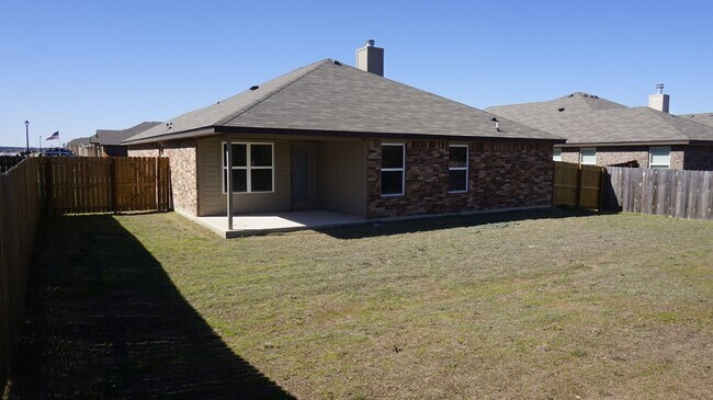 Building Photo - 6500 Castle Gap Dr