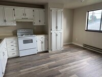 Building Photo - 6557 W Douglas St