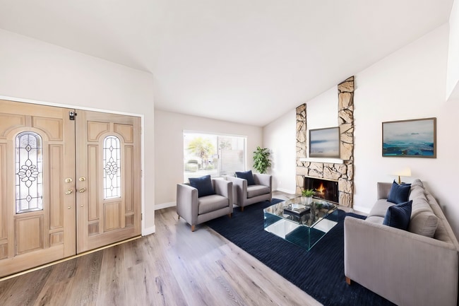 Building Photo - Upgraded 4 bedroom Fountain Valley Home