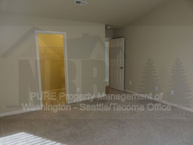 Building Photo - 7920 164th St E