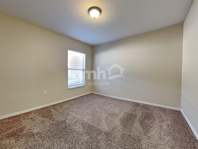 Building Photo - 29643 Morwen Pl