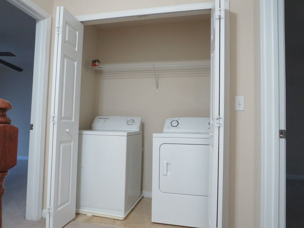 Building Photo - 2240 Landing Ridge Dr