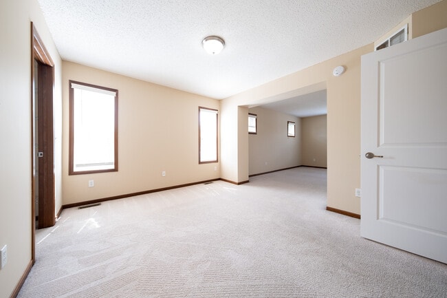 Building Photo - 15374 60th Ave N