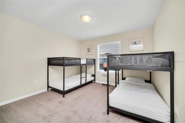 Building Photo - 7196 Oakmoss Loop