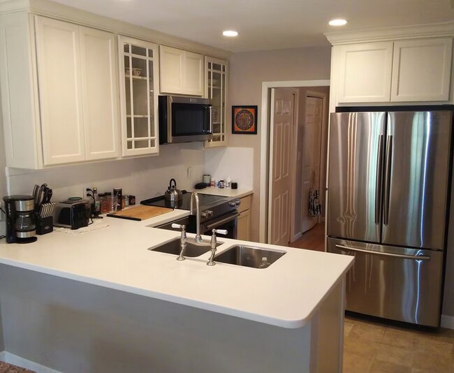 Building Photo - 201 Ellwood-277.1