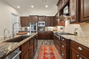 Building Photo - 313 Grand Oaks Ln