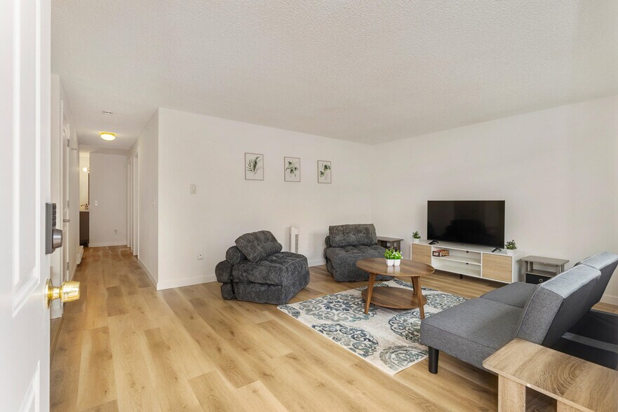 Building Photo - 15704 Ash Way