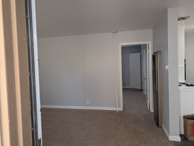 Living1 - 43 Lester Ave