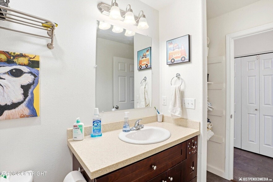 Building Photo - 3908 S Lance B Cir