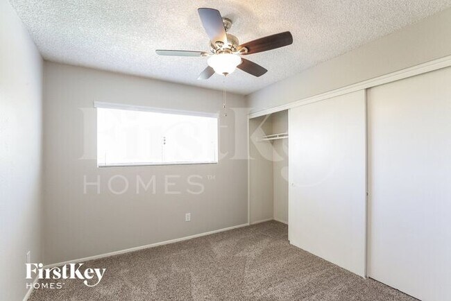 Building Photo - 4222 E Apollo Rd