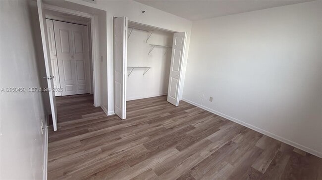 Building Photo - 770 Claughton Island Dr