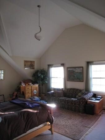 Building Photo - 307 Shrewsbury St