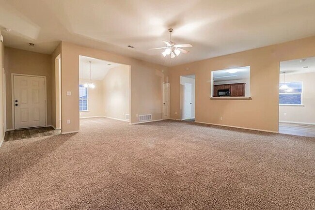 Building Photo - 5801 Hercules Ave