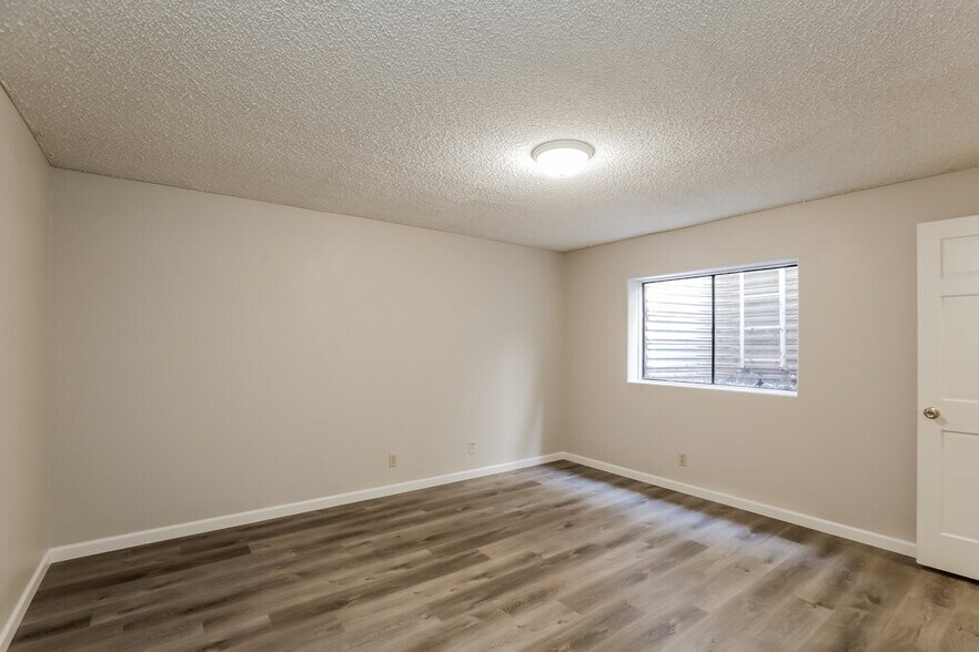 Building Photo - 16810 S 29th Pl