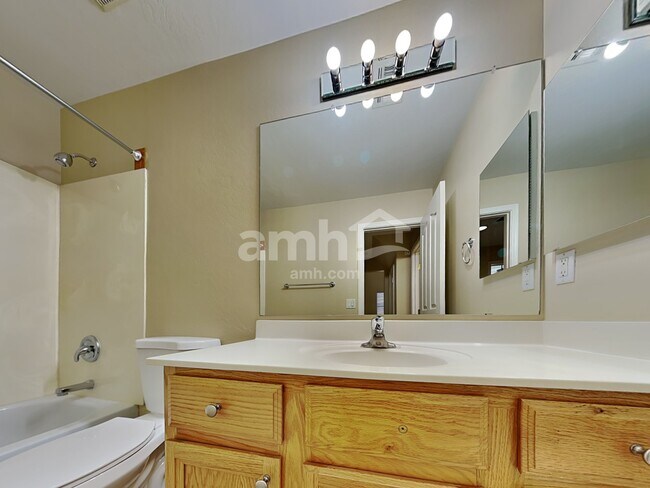 Building Photo - 6803 S 41st Ln