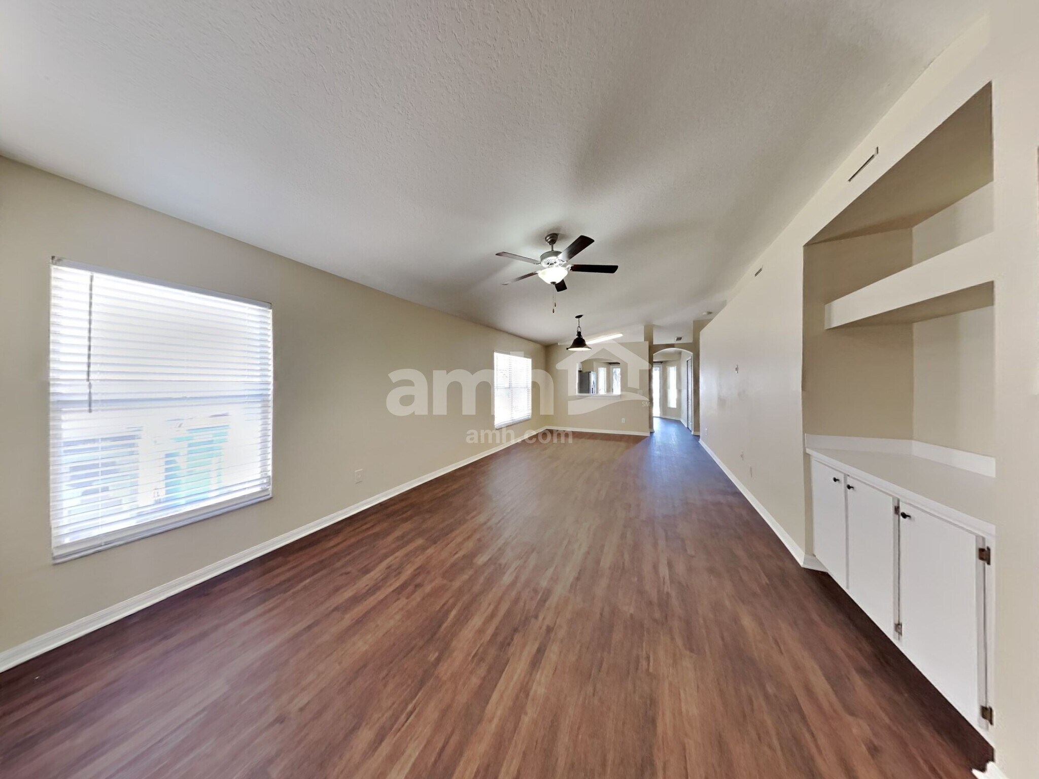 Building Photo - 10440 Blackmore Dr