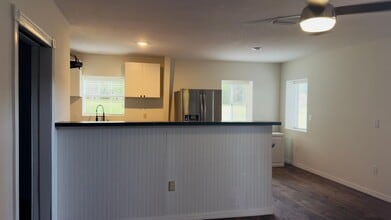 Building Photo - 7531 SE 147th Pl