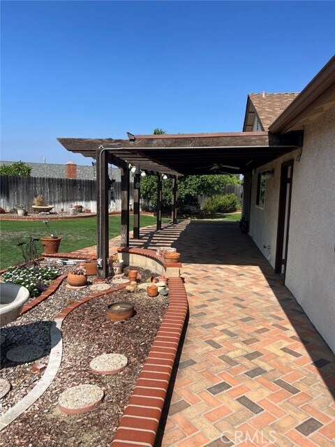 Building Photo - 19352 Andrada Dr