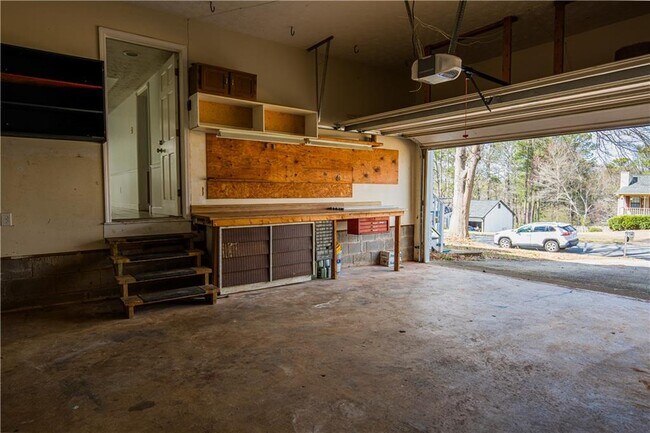 Building Photo - 1330 Grayland Hills Trail