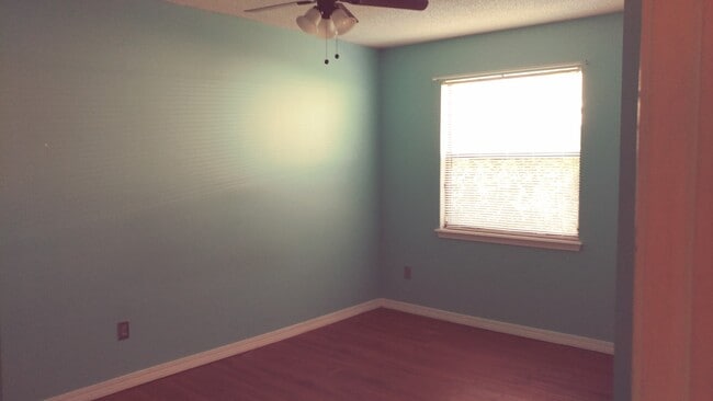 Building Photo - 14380 Pablo Bay Dr