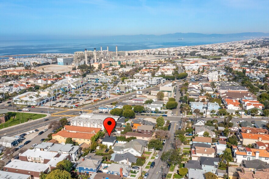 Building Photo - 321 N Gertruda Ave