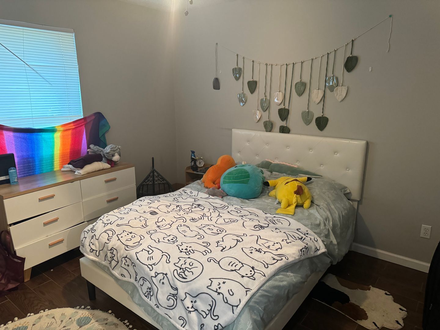 Building Photo - AUGUST PRE-LEASE 2 Bedroom 2 Bathroom Apartment Near Bus Route