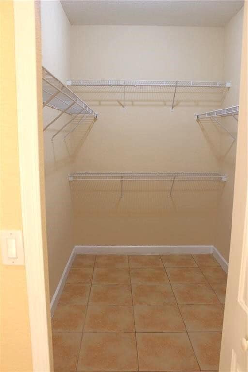 Building Photo - 10670 Old Hammock Wy