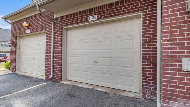 Building Photo - 1120 Addington Ln