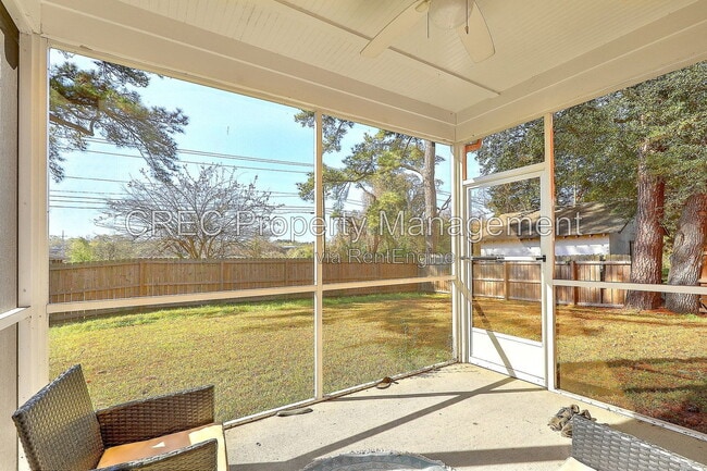 Building Photo - 1157 Leary St