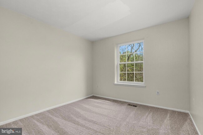 Building Photo - 10738 Bridlerein Terrace