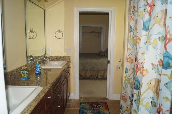 Building Photo - 6548 Tidewater Dr
