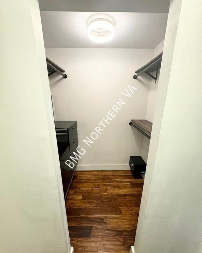 Building Photo - 1200 Braddock Pl
