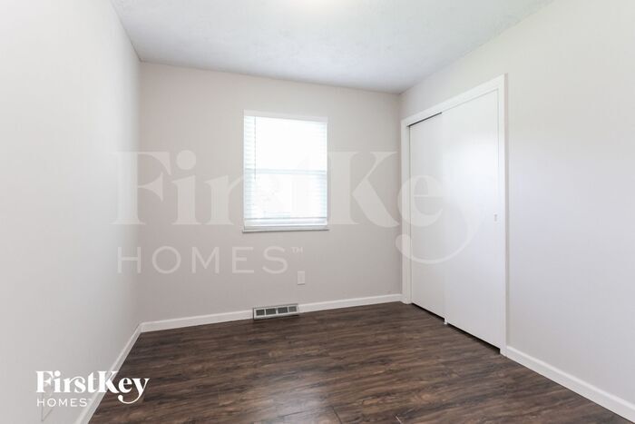 Building Photo - 419 Buffalo Dr