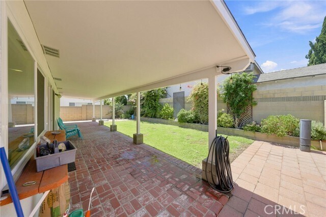 Building Photo - 17611 Leslie Ave